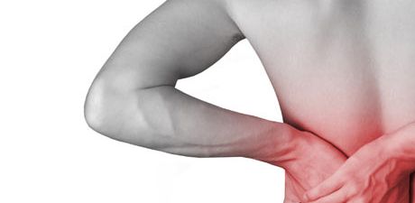 El dolor en el departamento de pecho de la columna vertebral después del parto